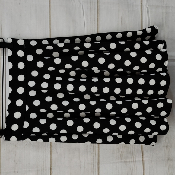 Urban coco black with white polka dots skater skirt, size small, NWOT - Picture 1 of 8